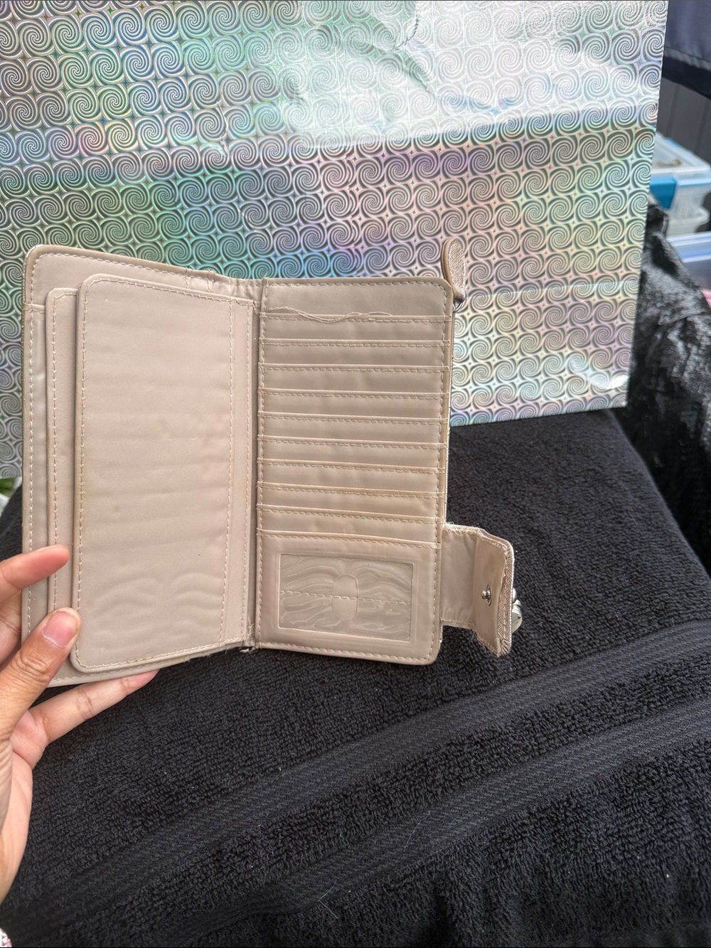 Metallic Heart-Embossed Zip Wallet - Rose Gold - Picture 3 of 5
